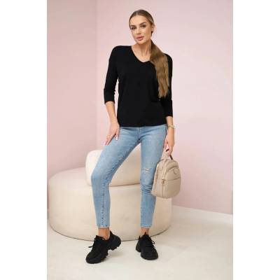 Black blouse with V neck čierna