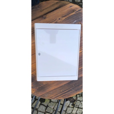 ROZDĚLOVAČ NT 24MOD Š380mm V317mm H110mm IP40 PLNÉ DVEŘE OCEL LAKOVANÝ