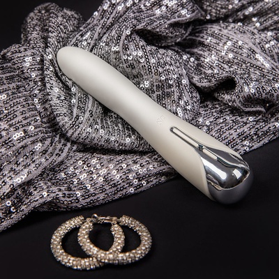 Satisfyer Spinning Vibe Beige 1 Klasický s funkcí rotace
