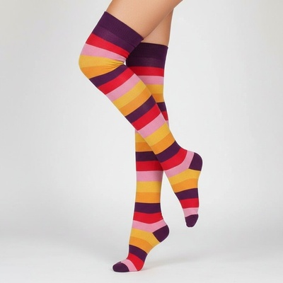 Дамски 7/8 чорапи на райе в пъстри цветове