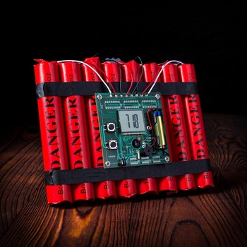 Dreboliiki Будилник - Бомба