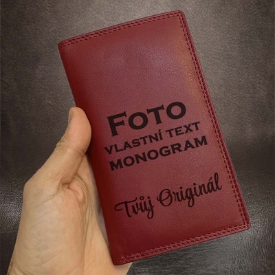 Červené kožené pouzdro TILLBERG peněženka s monogramem textem nebo fotkou v dárkovém balení