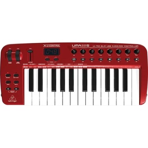BEHRINGER Uma25s