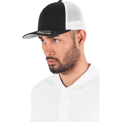 Urban Classics Шапка с козирка в черно и бяло Flexfit Mesh Trucker UB-6511T-00050 - Черен, размер S/M