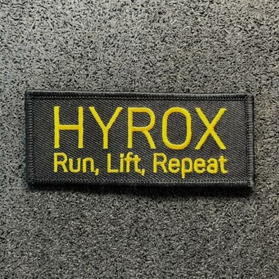 Workout nášivka HYROX se suchým zipem - Run, Lift, Repeat - žlutý nápis