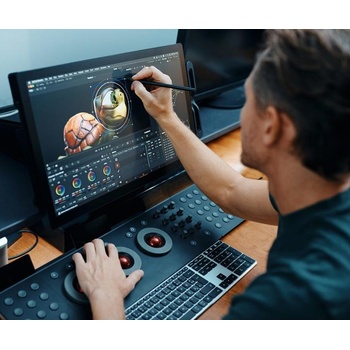 Image 1 of Wacom Cintiq Pro 22 (DTH227K0B-ST)