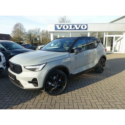 Volvo XC40 B3 Black Edition 120 kW