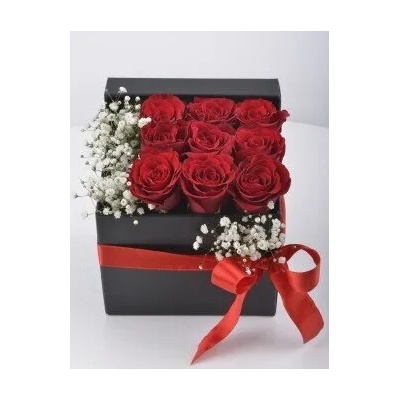 КУТИЯ ЧЕРВЕНИ РОЗИ