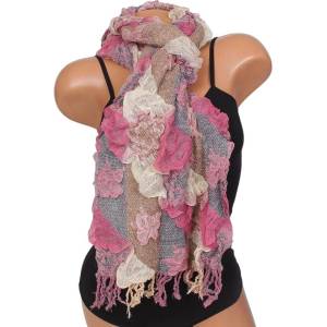  Зимен шал в розово и бежово с ламе