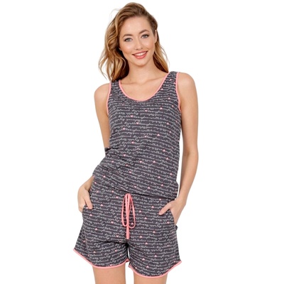 Дамска пижама-гащеризон в сиво със сърца