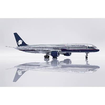 JC Wings B757-2Q8 Aeromexico 1990s Colors 1:200