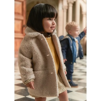 MAYORAL Палто къдрав косъм цвят пясък за бебе момиче Mayoral