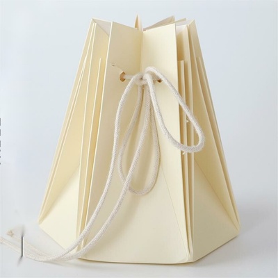 Floristický obal PP240725 15x17cm 10 kusů v balení - 8 krémový