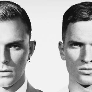 Hurts - Happiness (Picture Disc) (Limited Edition) (Anniversary Edition) (Reissue) (2 LP) (0198028893619)
