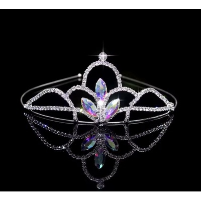 Naishide Jewelry slavnostní postříbřená korunka do vlasů s AB krystaly