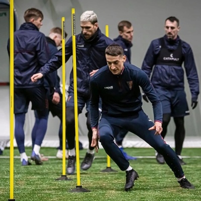 Yakimasport 100602 Tréninková překážka 160 cm