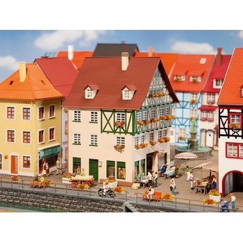 Image 1 of Faller Градска къща с проход (130492)