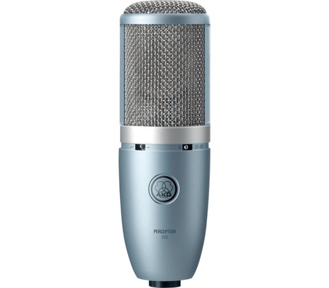 AKG P 220