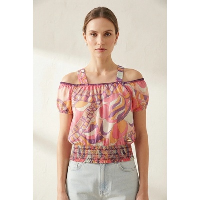 Guess Barevné retro crop top s odhalenými rameny a krátkým rukávem