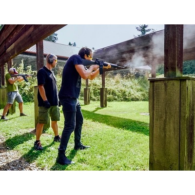Zážitková střelba: Zbraně z online stříleček - 11 zbraní