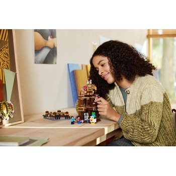 Image 1 of LEGO® Minecraft® - Woodland Mansion Fighting Ring (21272)