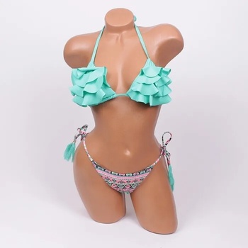 Image 1 of Моден бански с къдри в ментово зелено