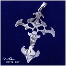 Klenotyn Strieborný prívesok kríž KPRS038