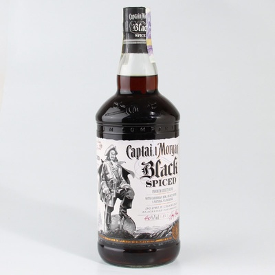 Captain Morgan Black Spiced 40% 1 l (holá láhev)