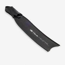 C4 CARBON Dessault by C4 Minimal
