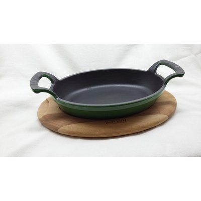 LAVA Metal Litinová s dřevěným podstavcem zelená 19 x 14 cm