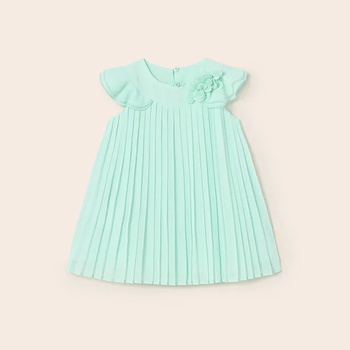 Image 1 of Mayoral Плисирана рокля с цветя за бебе момиче в бледо зелено Майорал