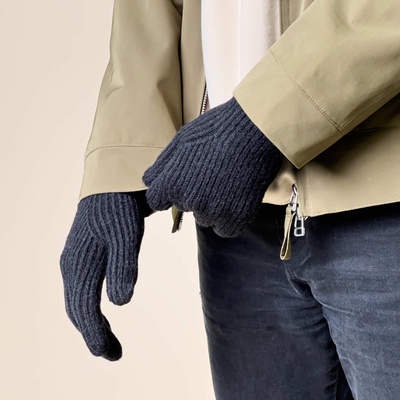 Плетени зимни ръкавици с изрязани отвори за тъч екрани - HR Braided Gloves with cut-outs for fingers (черен)