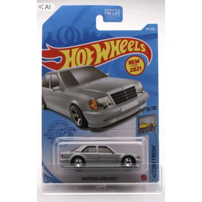 Mattel Hot Wheels Mercedes-Benz 500E W124 1:64