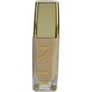 Avon Luxe hedvábný tekutý make-up SPF20 Nude Bodice 30 ml