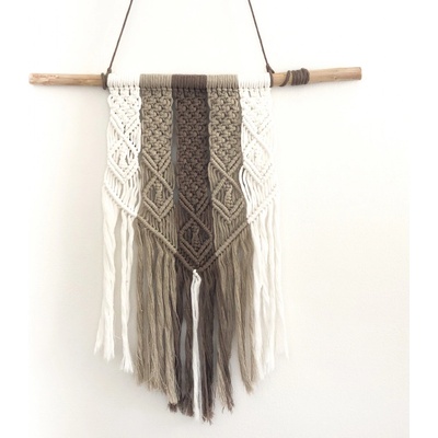 Béžové macramé na zeď Tone, 55 x 57 cm
