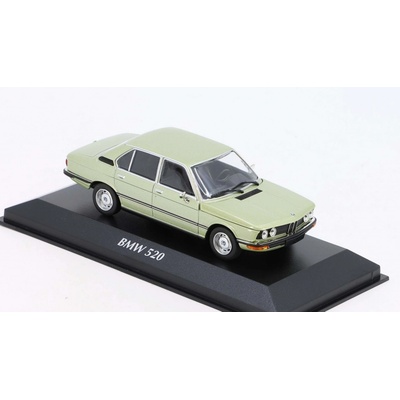 MAXICHAMPS Minichamps BMW 520 1970 1:43