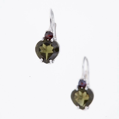 My Moldavite Stříbrné náušnice s vltavíny a granáty srdce 150G