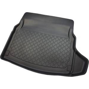 CarMart Гумирана стелка за багажник за Mercedes C-Class W205 (2014+) Sedan back seat leaning forward (foldable); right wing removable for models with net