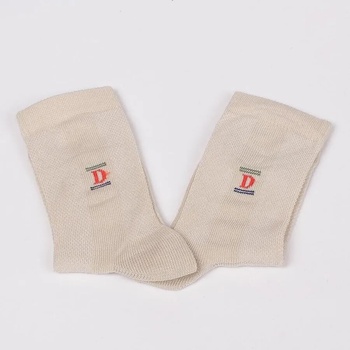 Image 1 of Детски къси чорапи в бежово