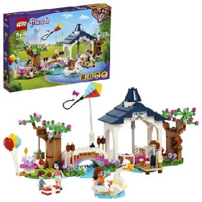 LEGO® Friends 41447 Park v městečku Heartlake