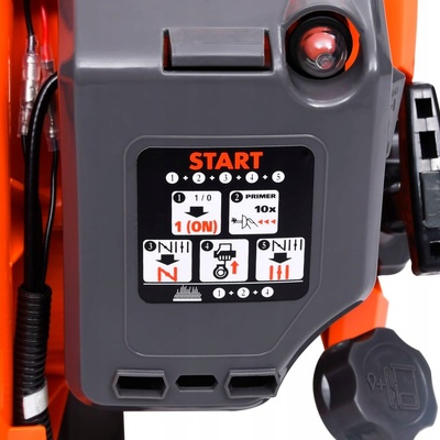 Multidom na lístie s benzínovým motorom 42,7 cc 900 m³/h