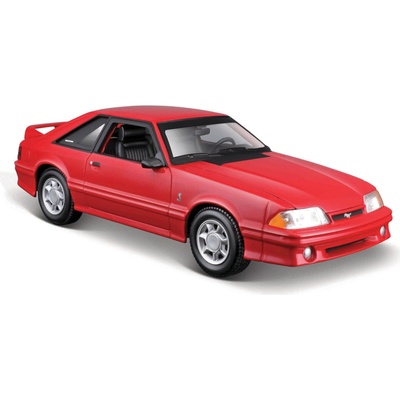 Maisto Special Editon 1993 Ford Mustang SVT Cobra červená 1:24