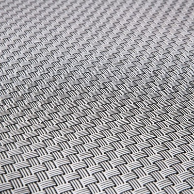 Umělý ratan - černo-bílá, balení 1,0x20m