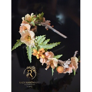 Radi handmade Диадема с прасковени хортензии (1019)