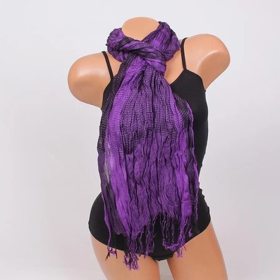 Шал в лилаво и черно с пепитен десен и ресни