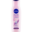 Šampóny Nivea Hairmilk Natural Shine ošetrujúci šampón na unavené vlasy bez lesku 250 ml
