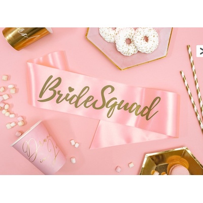 Šerpa na rozlučku - Bride squad – Sleviste.cz