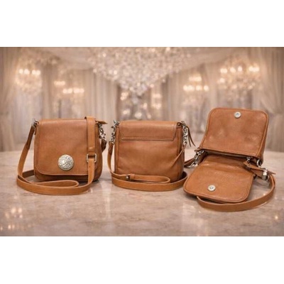 Max Original Leather Dámska kožená kabelka MX-1020 cognac
