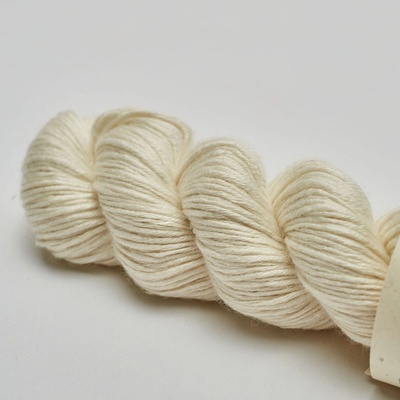 SILKA 8 Cardiff Cashmere Farby SILKA 8: 11 smotanová