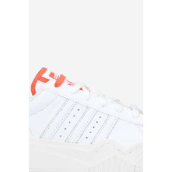 Adidas Кожени маратонки adidas Originals Superstar Bonega 2B в бяло (IG2395)